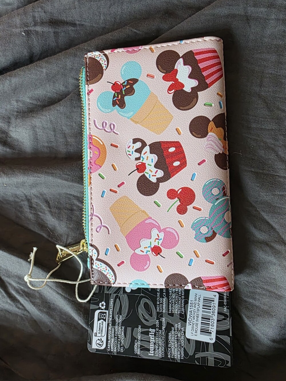 Loungefly Disney Mickey and Minnie Mouse Sweet Treats Pink Bi-Fold Snap Wallet - Picture 2 of 3